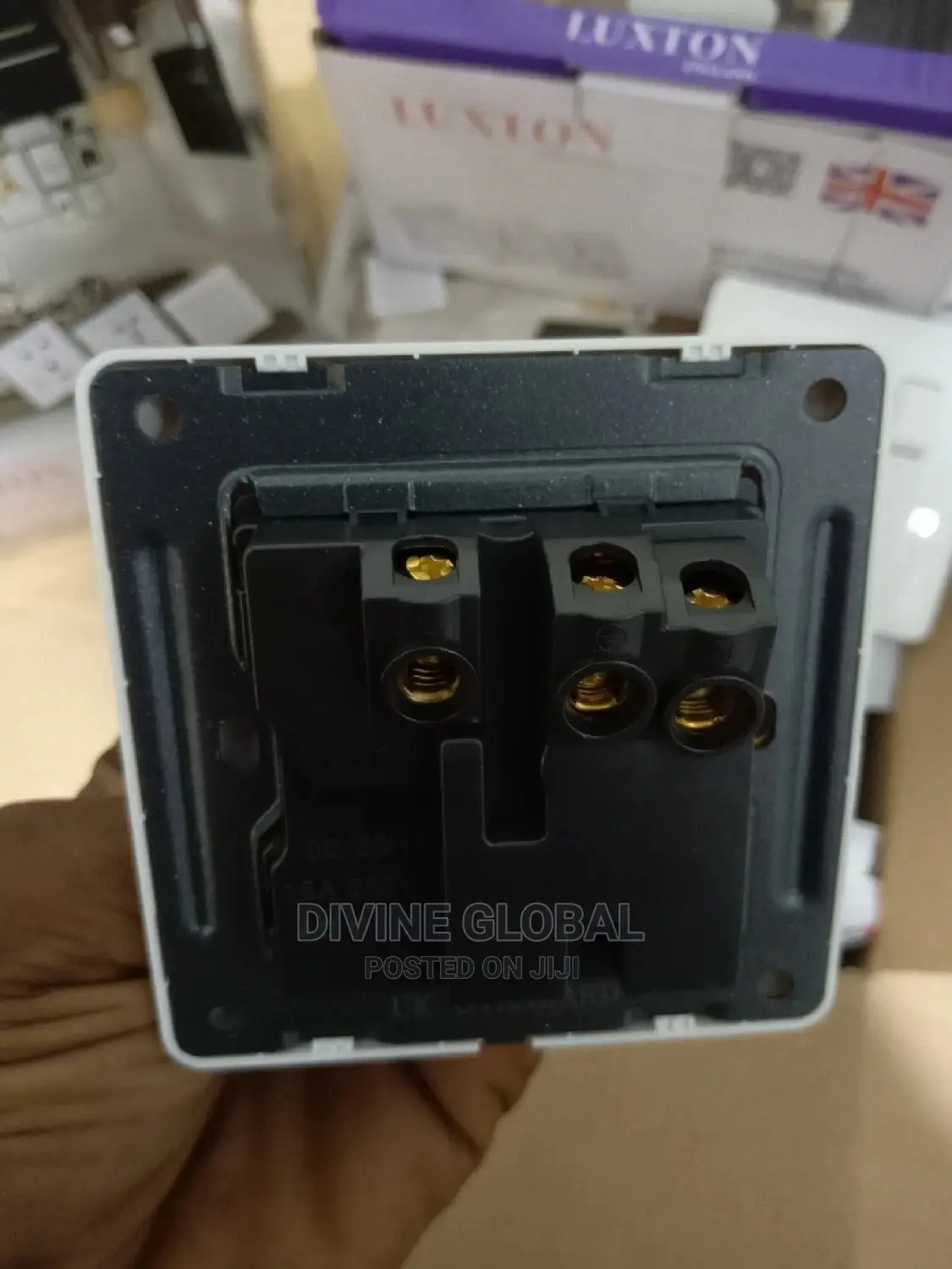 13A Single Multi Wall Socket