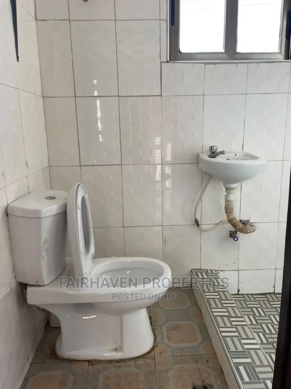 1bdrm Apartment in Tseaddo, Teshie for rent