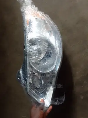 Hyundai Elantra 2008/10headlight Pair.