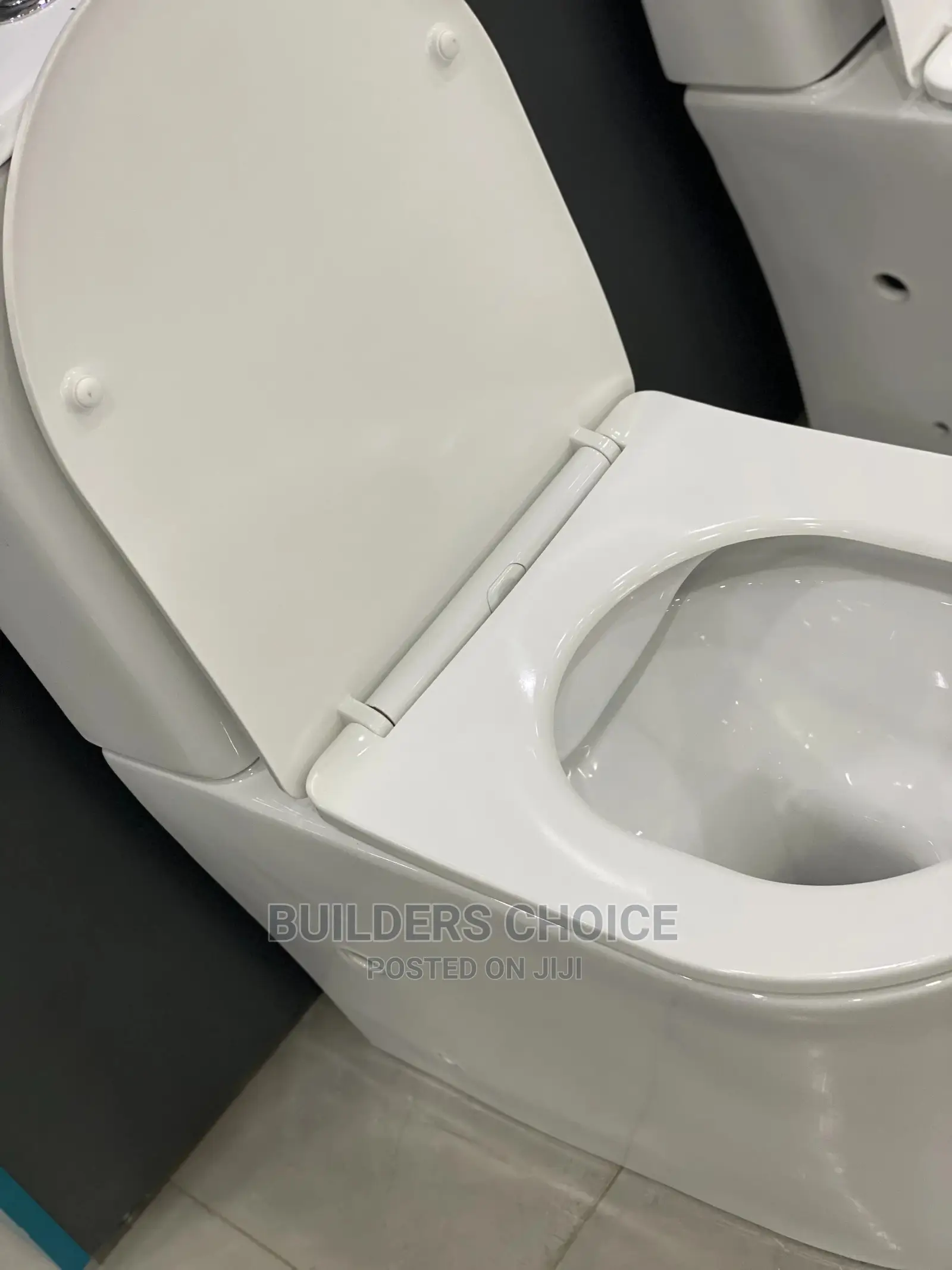 Drake Cotten Water Closet