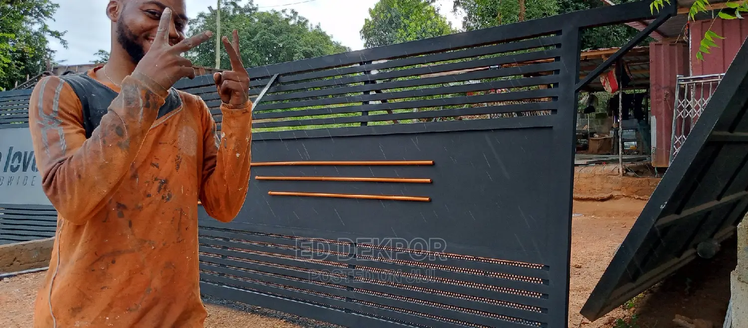 Design Sliding Gate