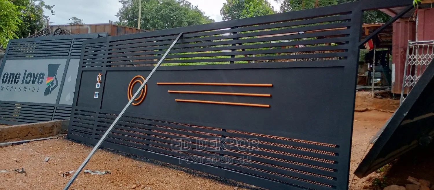 Design Sliding Gate