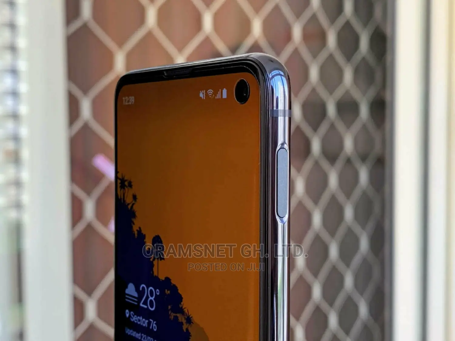 New Samsung Galaxy S10e 128 GB Bronze