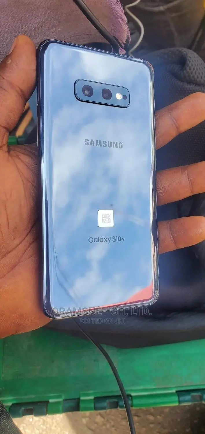 New Samsung Galaxy S10e 128 GB Bronze
