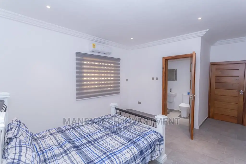 Furnished 5bdrm Mansion in Pokuase for Sale