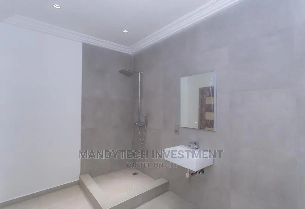 Furnished 5bdrm Mansion in Pokuase for Sale