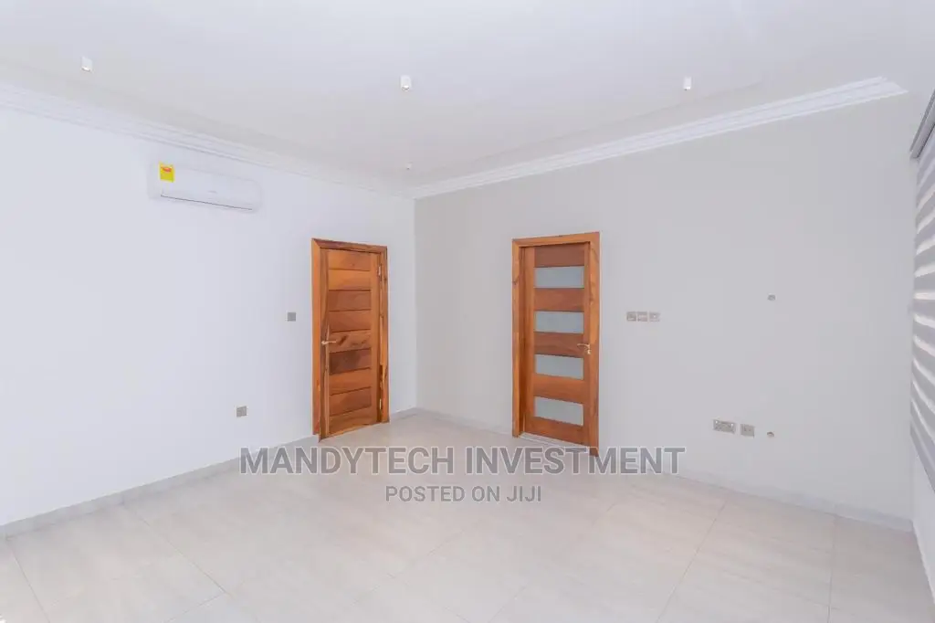 Furnished 5bdrm Mansion in Pokuase for Sale