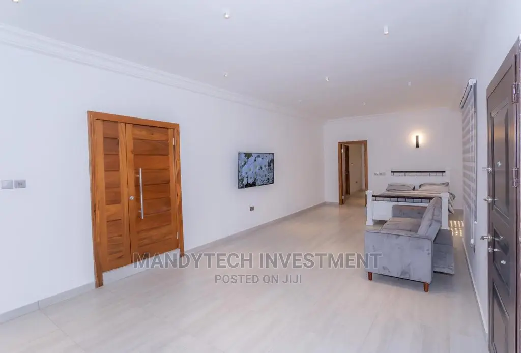 Furnished 5bdrm Mansion in Pokuase for Sale