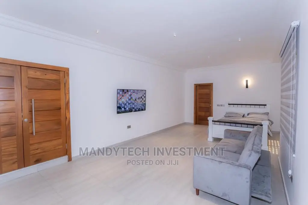 Furnished 5bdrm Mansion in Pokuase for Sale