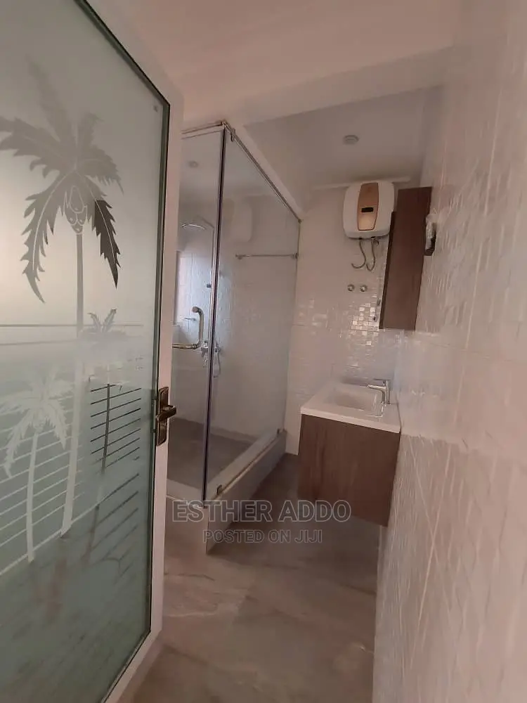 6bdrm Mansion in East Legon for rent