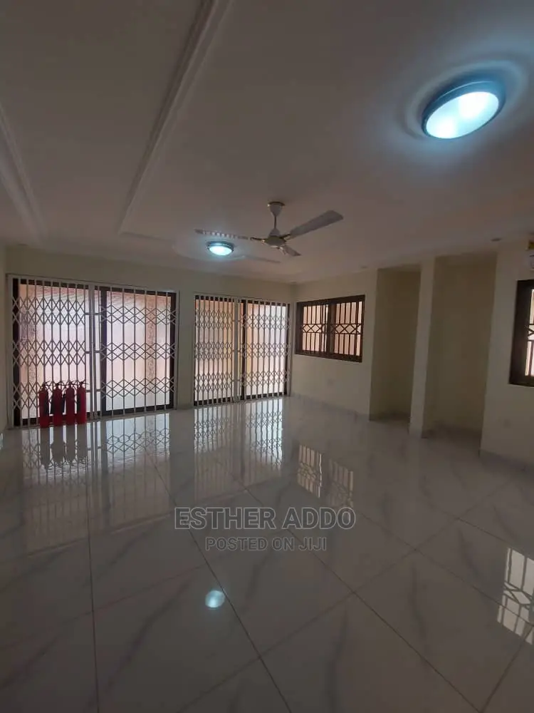 6bdrm Mansion in East Legon for rent