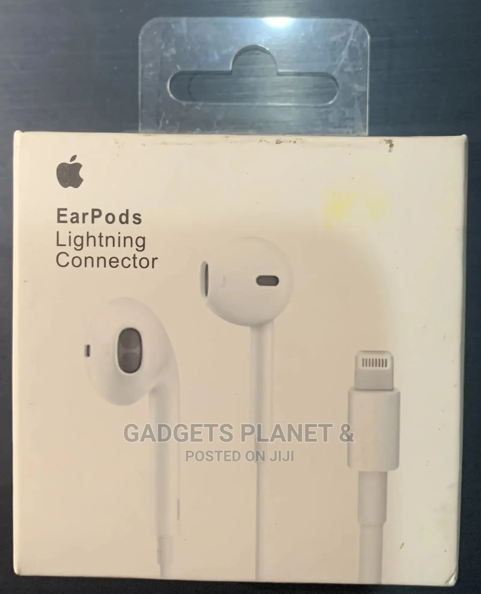 Apple Earpods With Lightning Connector