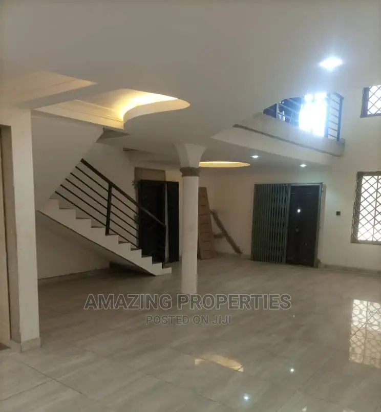 6bdrm House in Tema Metropolitan for Rent