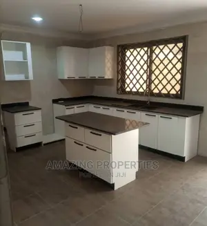 6bdrm House in Tema Metropolitan for Rent