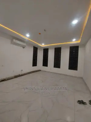 4bdrm House in Ashaley Botwe, School Junction for sale