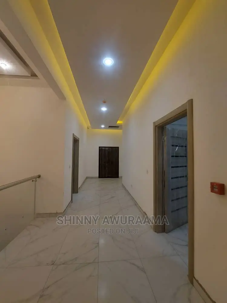 4bdrm House in Ashaley Botwe, School Junction for sale