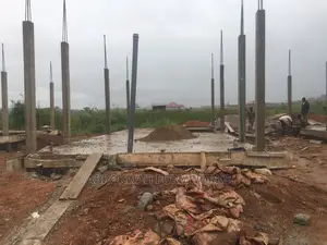 Columns/Yellow Boards /Pillars/Formwork