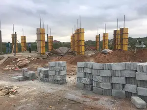 Columns/Yellow Boards /Pillars/Formwork