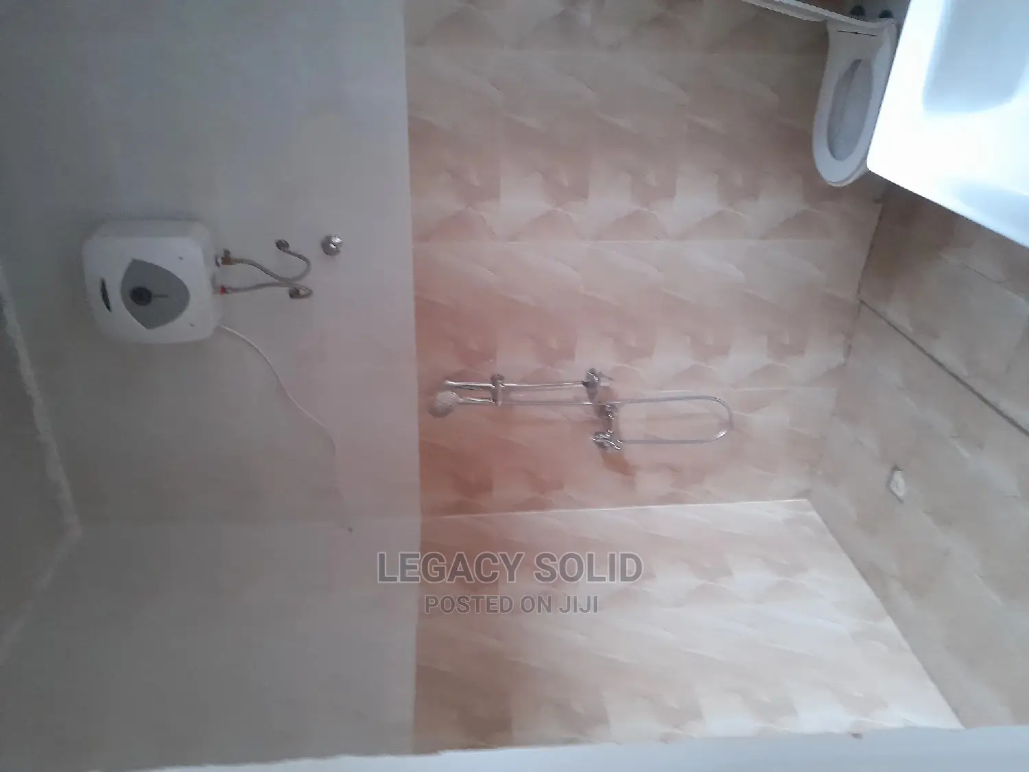 Furnished 2bdrm Apartment in Legacy Solid Real, Ledzokuku-Krowor