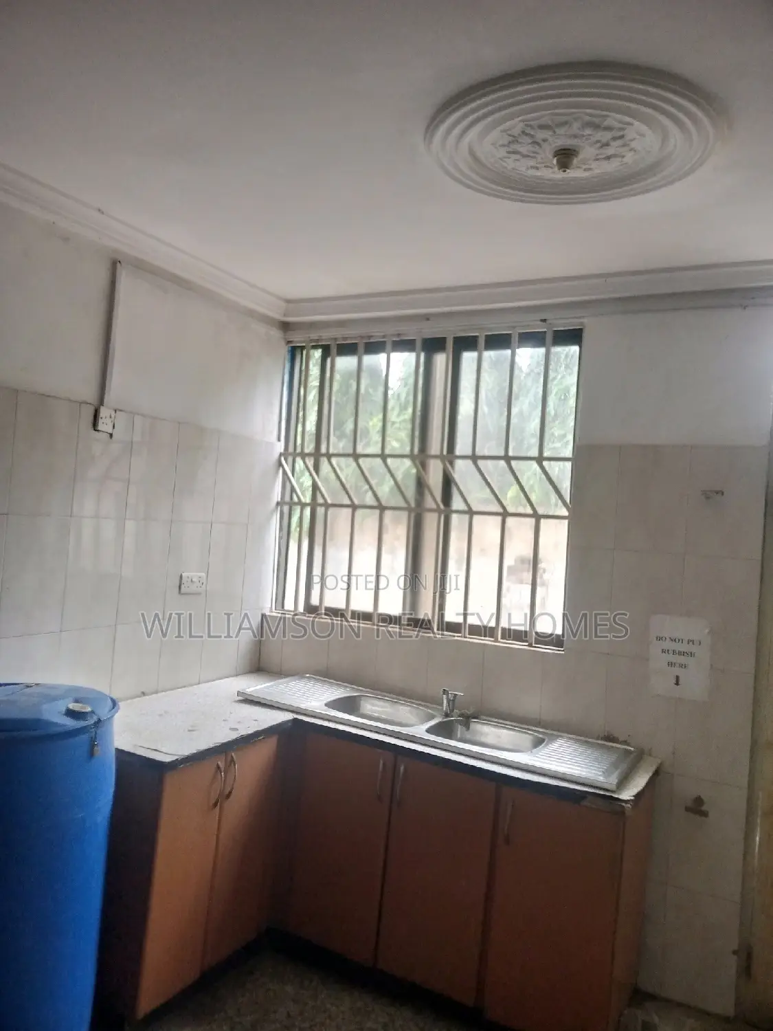 1bdrm Apartment in Community 18, Spintex for rent