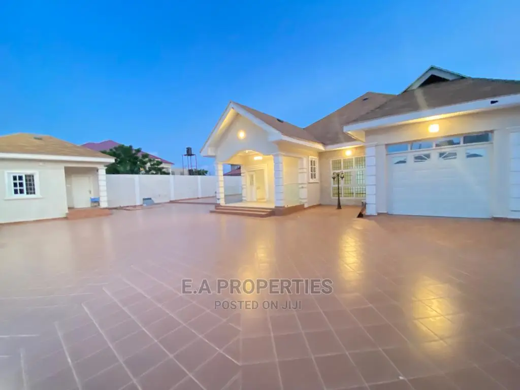 4bdrm House in E a Properties, Lake Side Estate for Rent