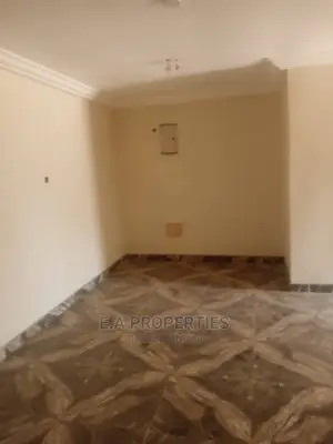 4bdrm House in E a Properties, Lake Side Estate for Rent