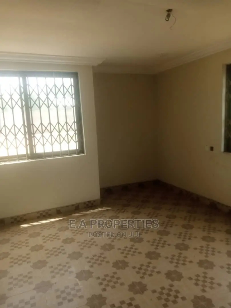 4bdrm House in E a Properties, Lake Side Estate for Rent