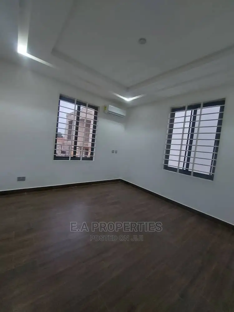 4bdrm House in E a Properties, Lake Side Estate for Rent