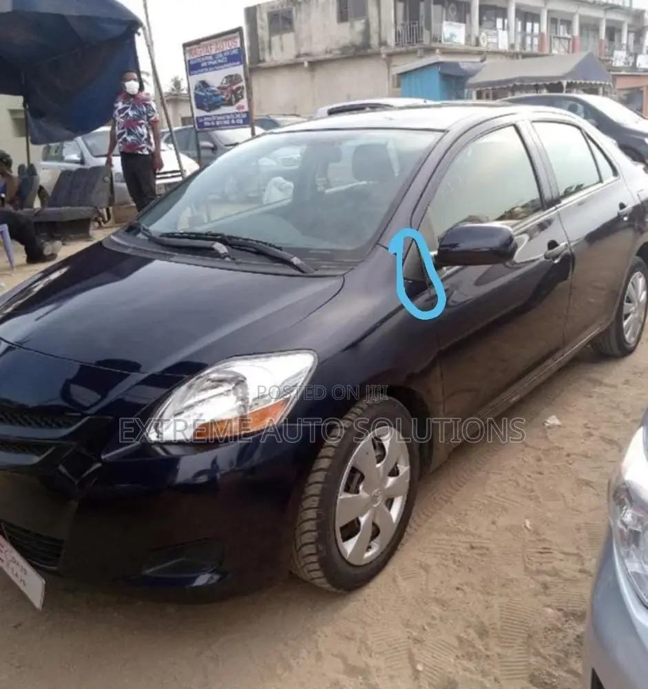 Toyota Yaris Saloon Mirror Pad