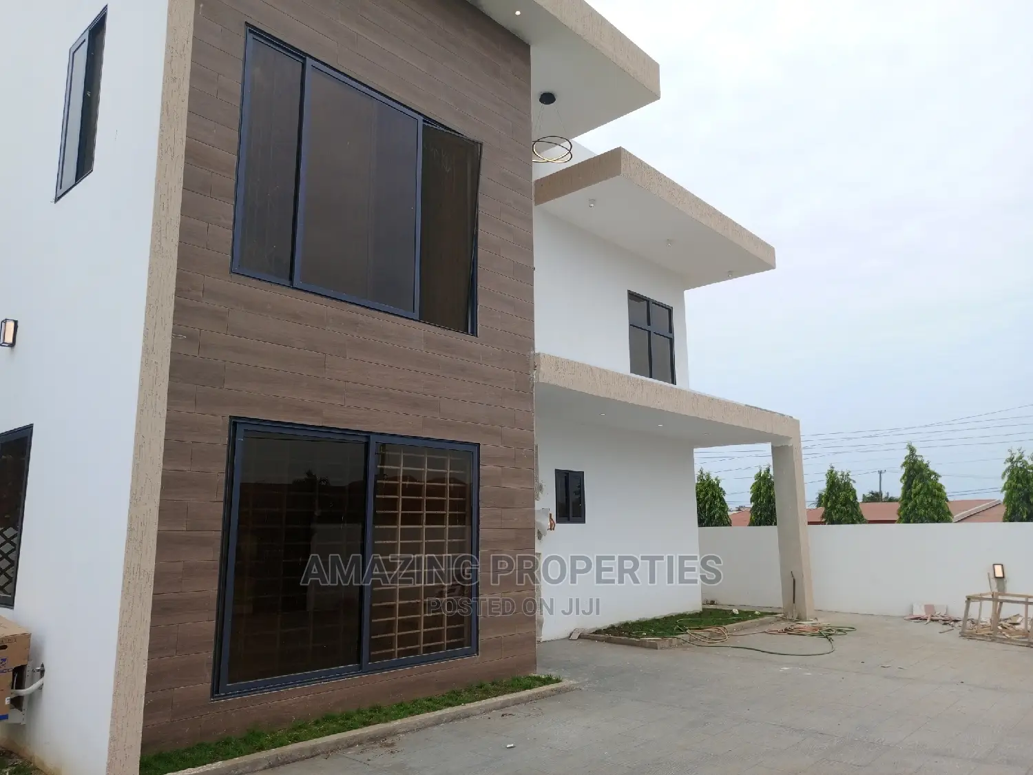 4bdrm House in Amazing Properties, Spintex for Sale
