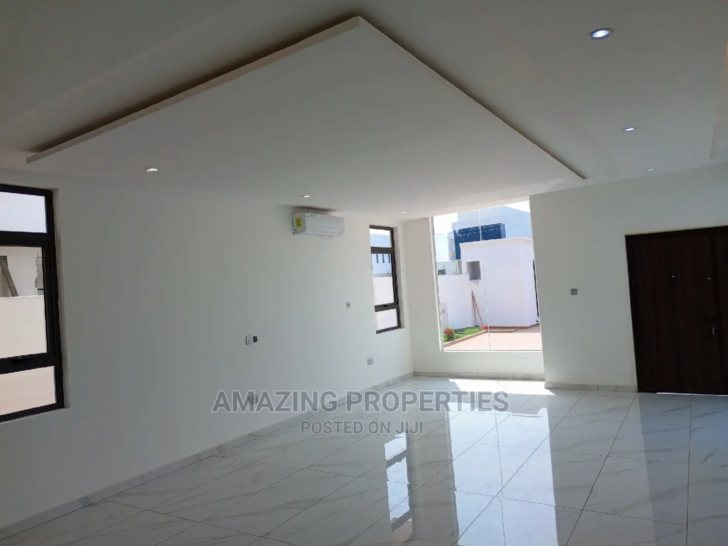 4bdrm House in East Legon, Spintex for Sale