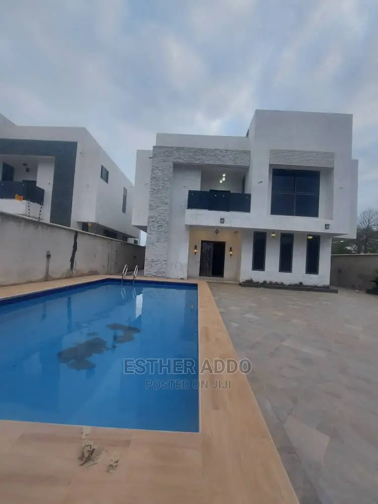 4bdrm Duplex in Ashaley Botwe for sale