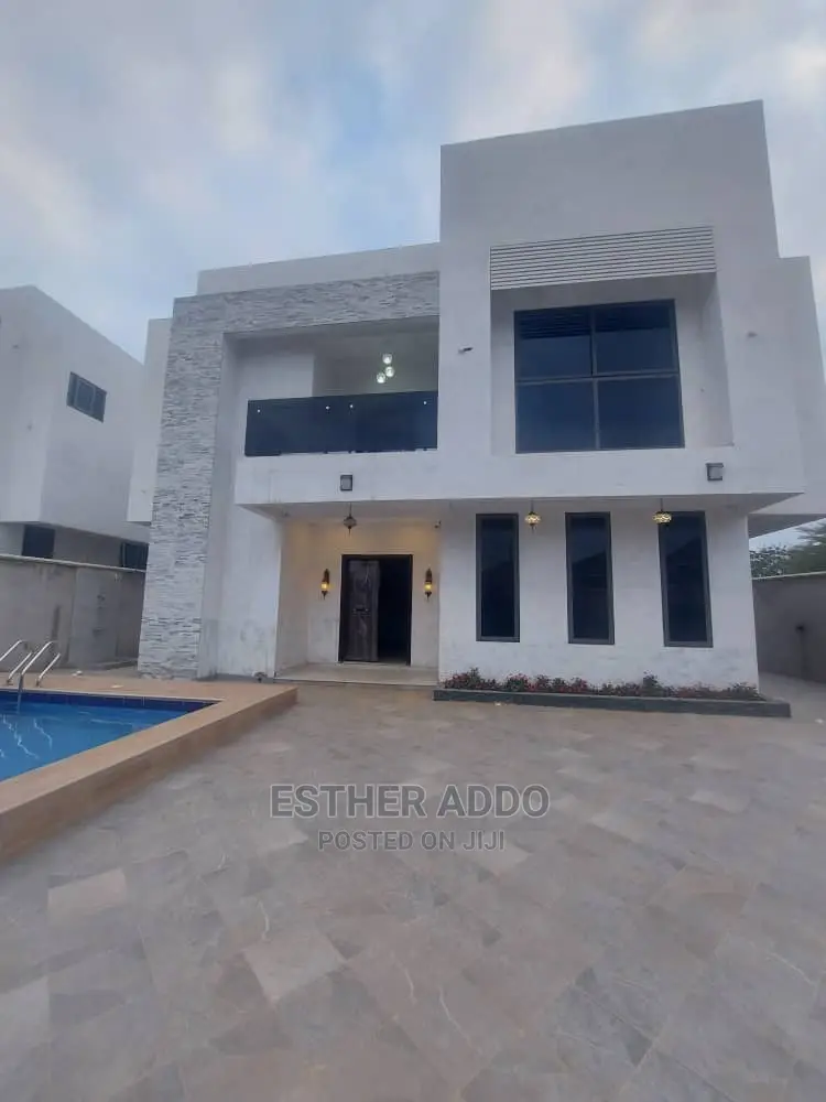 4bdrm Duplex in Ashaley Botwe for sale