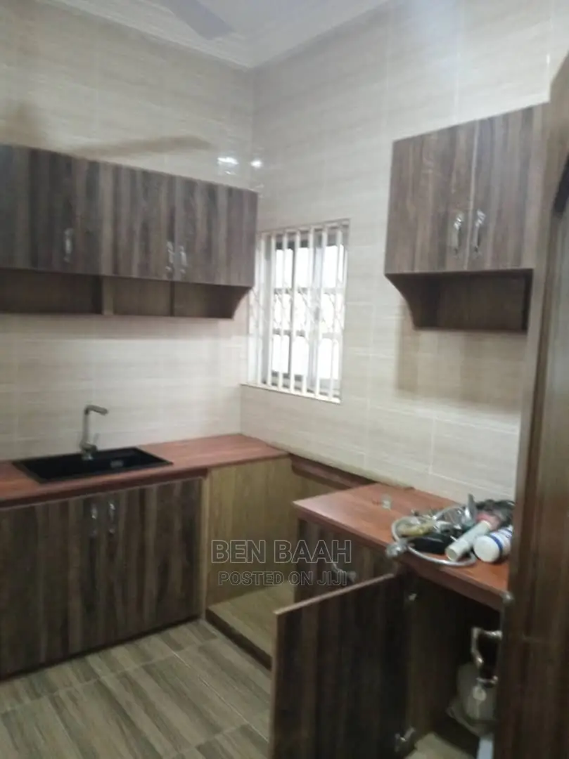 4bdrm Duplex in Ben Properties, Dome for rent