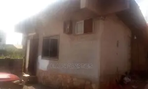 6bdrm House in E a Propertis, Owusu Ansah for Sale