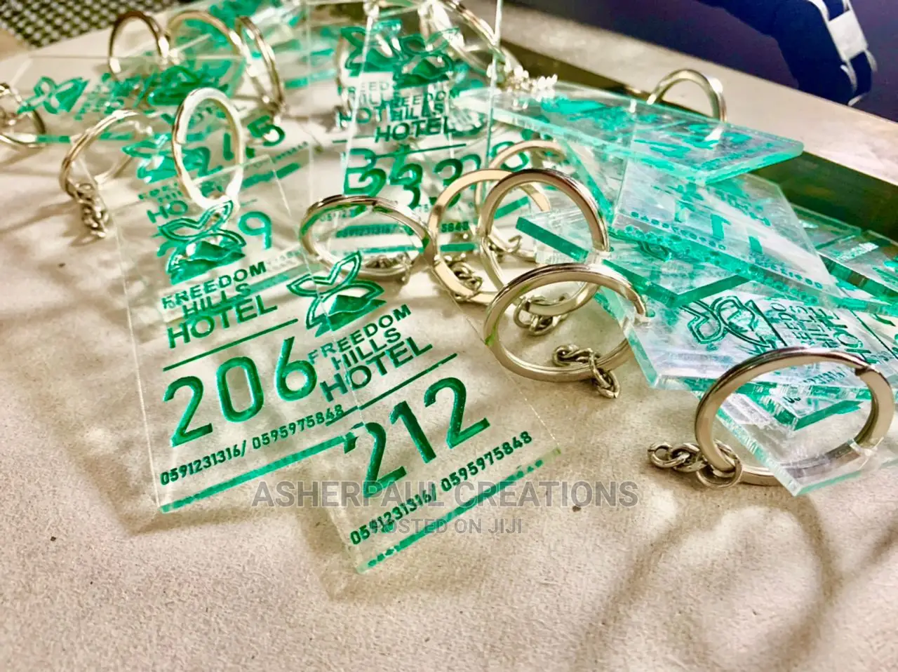 Customize Keyholder