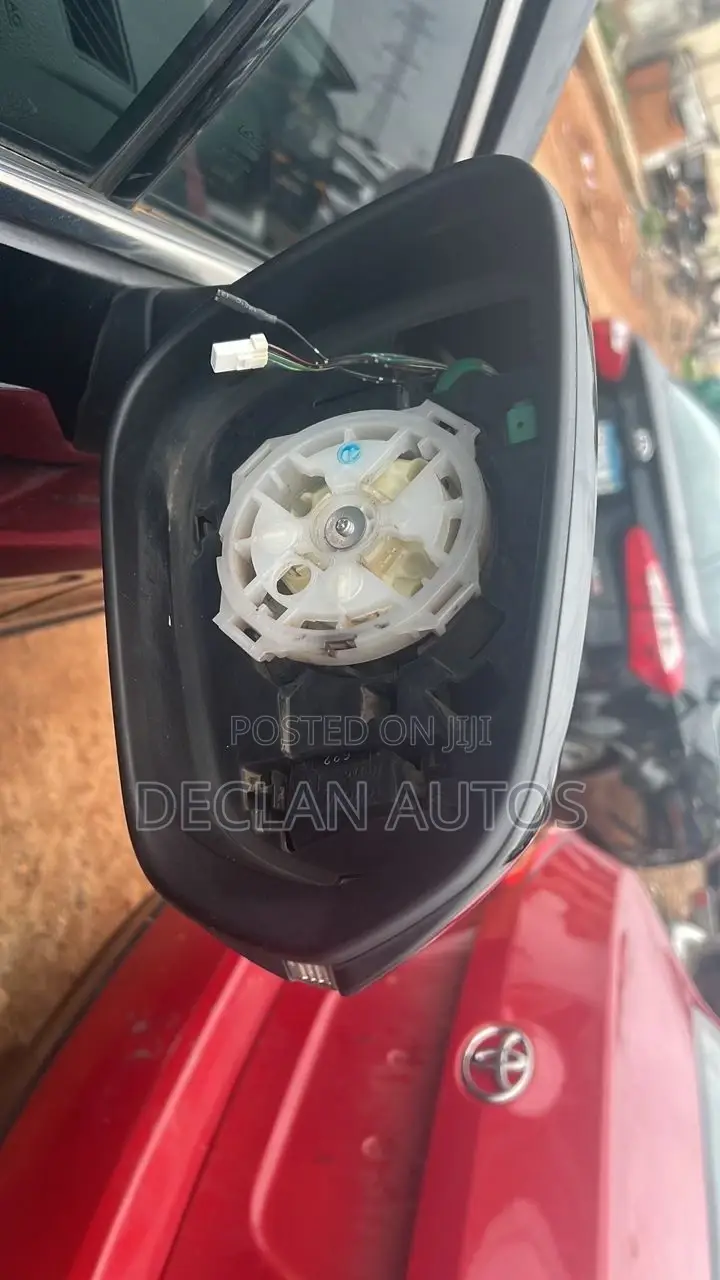 Lexus RX350 Driving Mirror Glass