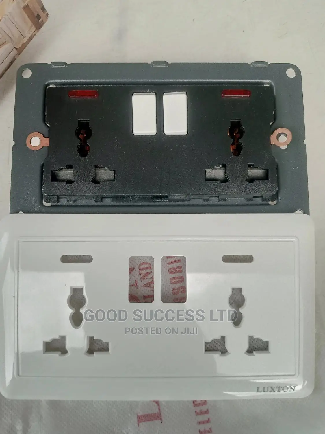 13A Double Socket (5in1box)