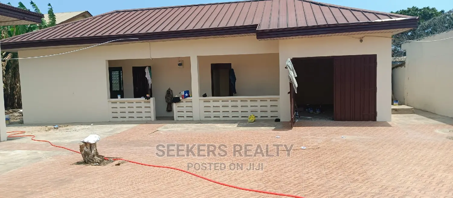 7bdrm House in Seekers Realty, Cantonments for rent