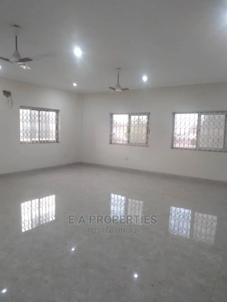 3bdrm Apartment in E a Properties, Ability for Rent