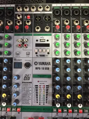 Yamaha MPX-16 Usb Raw Mixer Console
