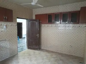 3bdrm House in Legacy Solid Real, Ledzokuku-Krowor for rent