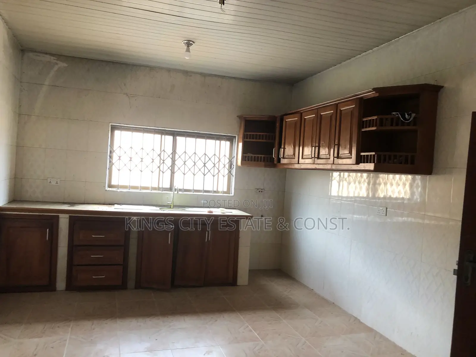 3bdrm Apartment in Atta-Mills, Ofankor for rent