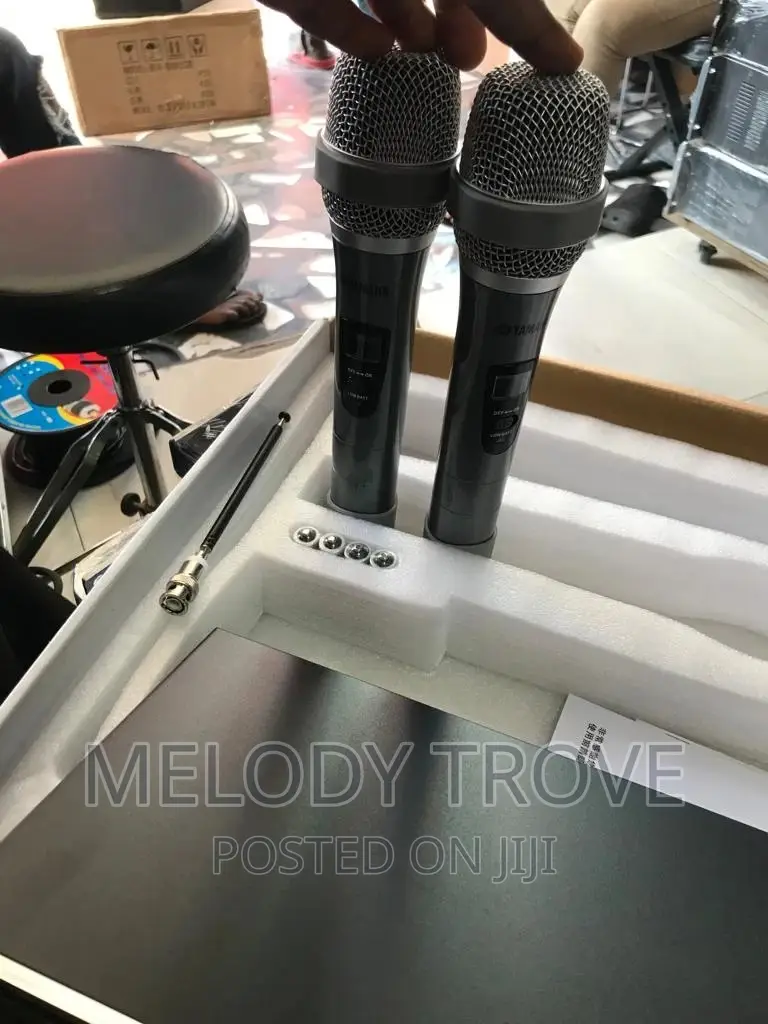 Yamaha Y-5654 Professional Wireless Microphone