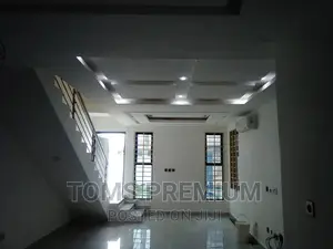 3bdrm Duplex in Nana Junction, Ashaley Botwe for rent