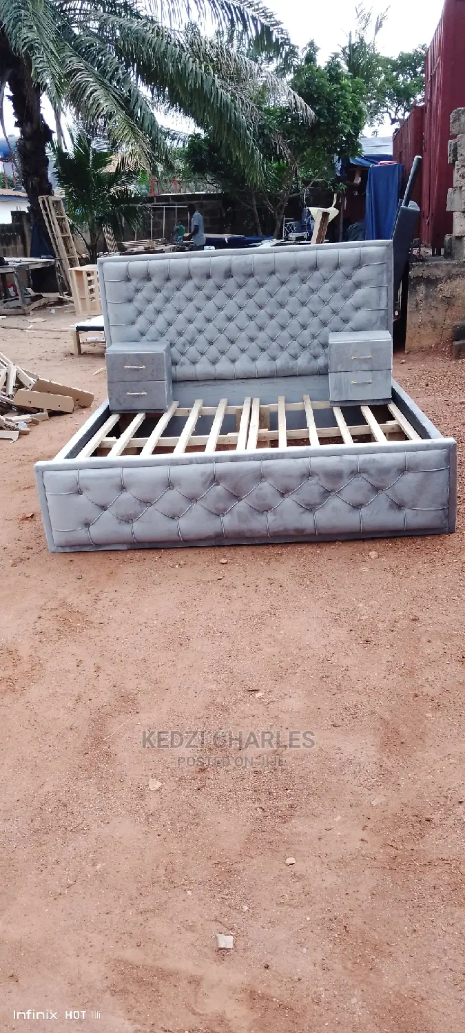 Queen Sizes And Side Draw