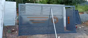 S Sliding Gate