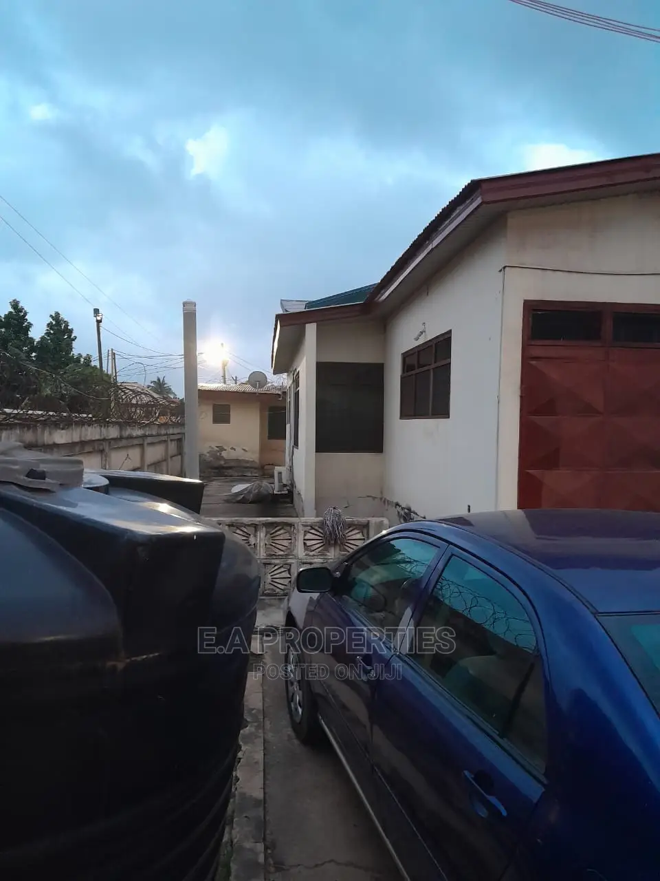 4bdrm House in E a Properties, Papao for Sale