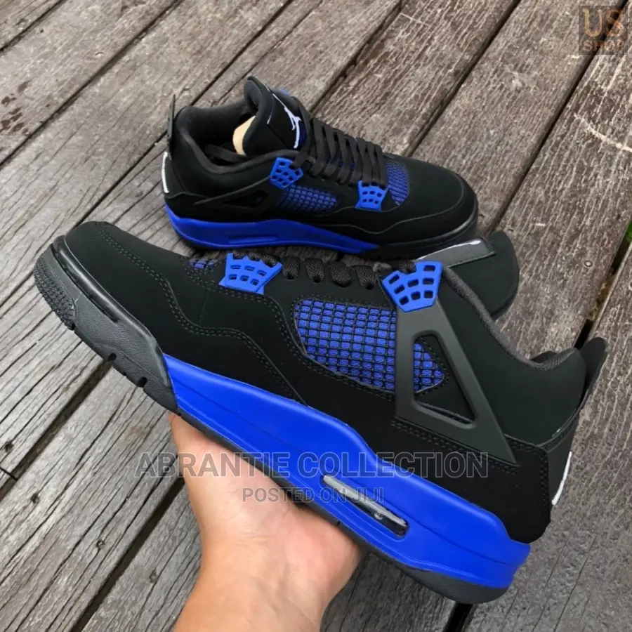 Air Jordan 4 Thunder Blue