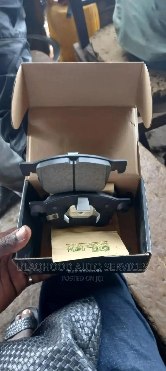 Back BRAKE PAD for All Cars Available Toyota/Honda/Hyundai